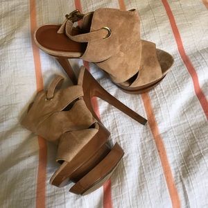 JESSICA SIMPSON Cat Caramel Suede Heels!